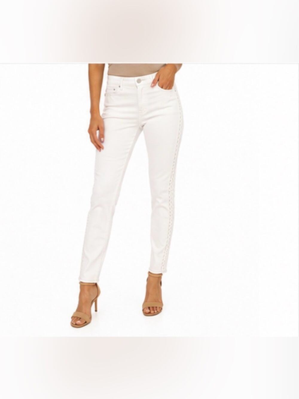 Judy Blue White Mid Rise Relaxed Fit Jeans Size 5/27 NWT